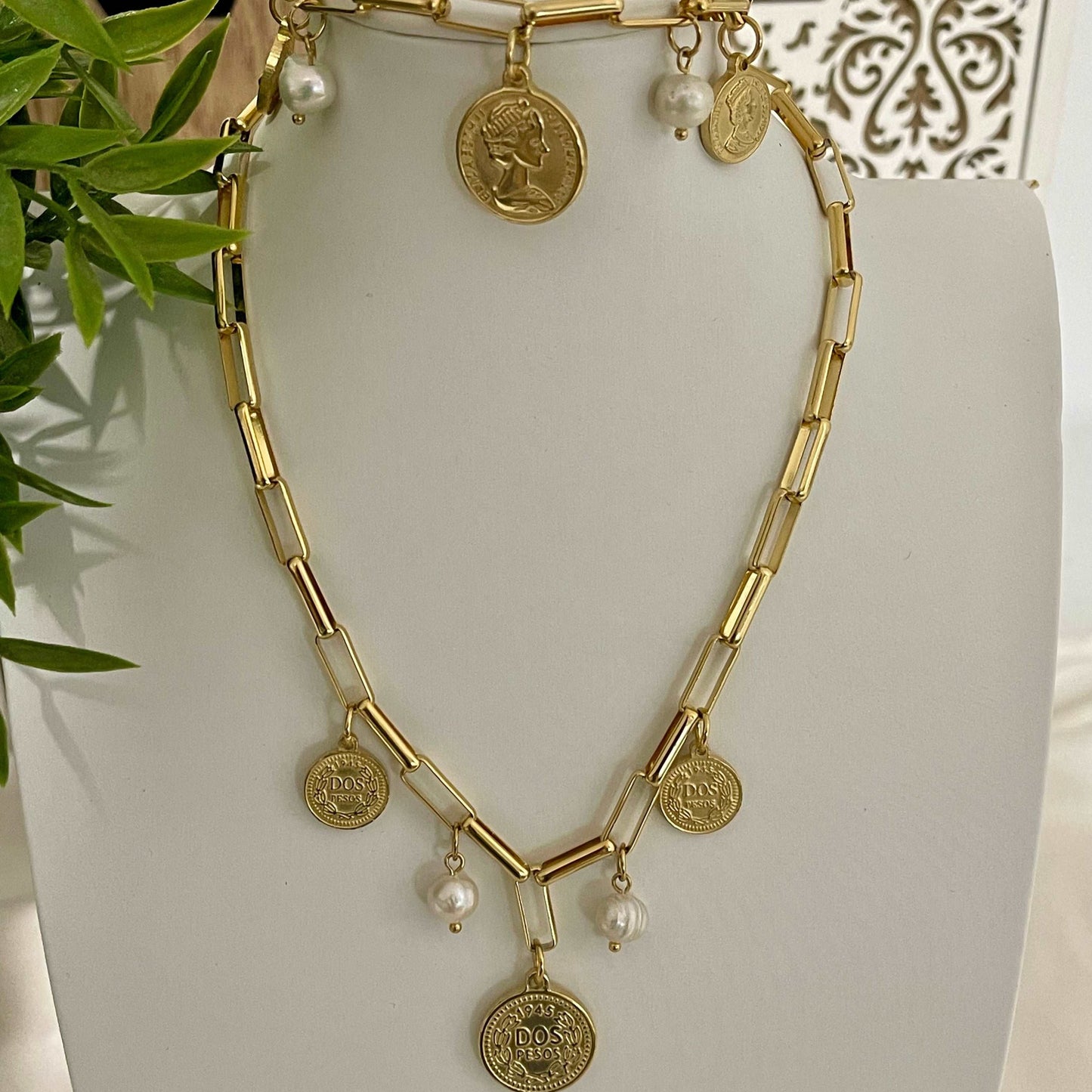 Coin & Pearl Necklace Set