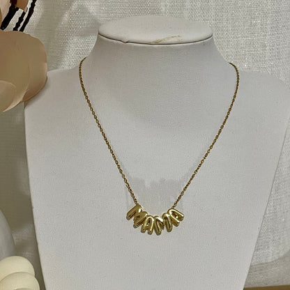 Mama Necklace